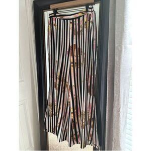 Bisou Bisou Striped Wide Leg High Waisted Pants Size Medium